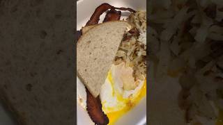 Food Shorts: Snooze Classic! Snooze AM Eatery Mesa AZ! 🍻 #breakfast #shorts