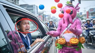 Download Lagu Puluhan Tahun di Luar Negeri, Miliader Ini Kaget Melihat Badut Mirip Alm Ayahnya… Ternyata 😱 MP3