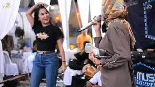 DIANAVANESA - MELANGGAR HUKUM - BLMUSIK LIVE IN PAL 4 LEWIDAMAR