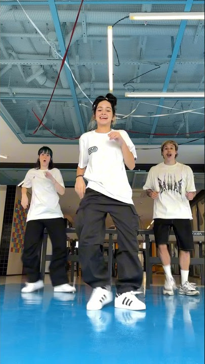 Ela vem na cavalgada (passinho Dj Arana) Cássia Silva feat.Jeyke e Julia KBarni