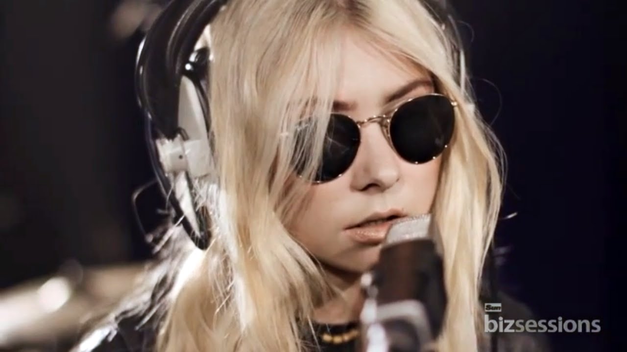 The Pretty Reckless - Madness (MUSE Cover)