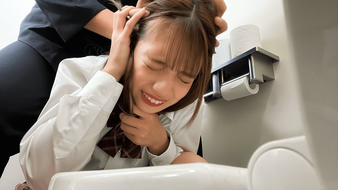 親友がいじめを受けています・・・あなたならどうしますか？【寸劇】