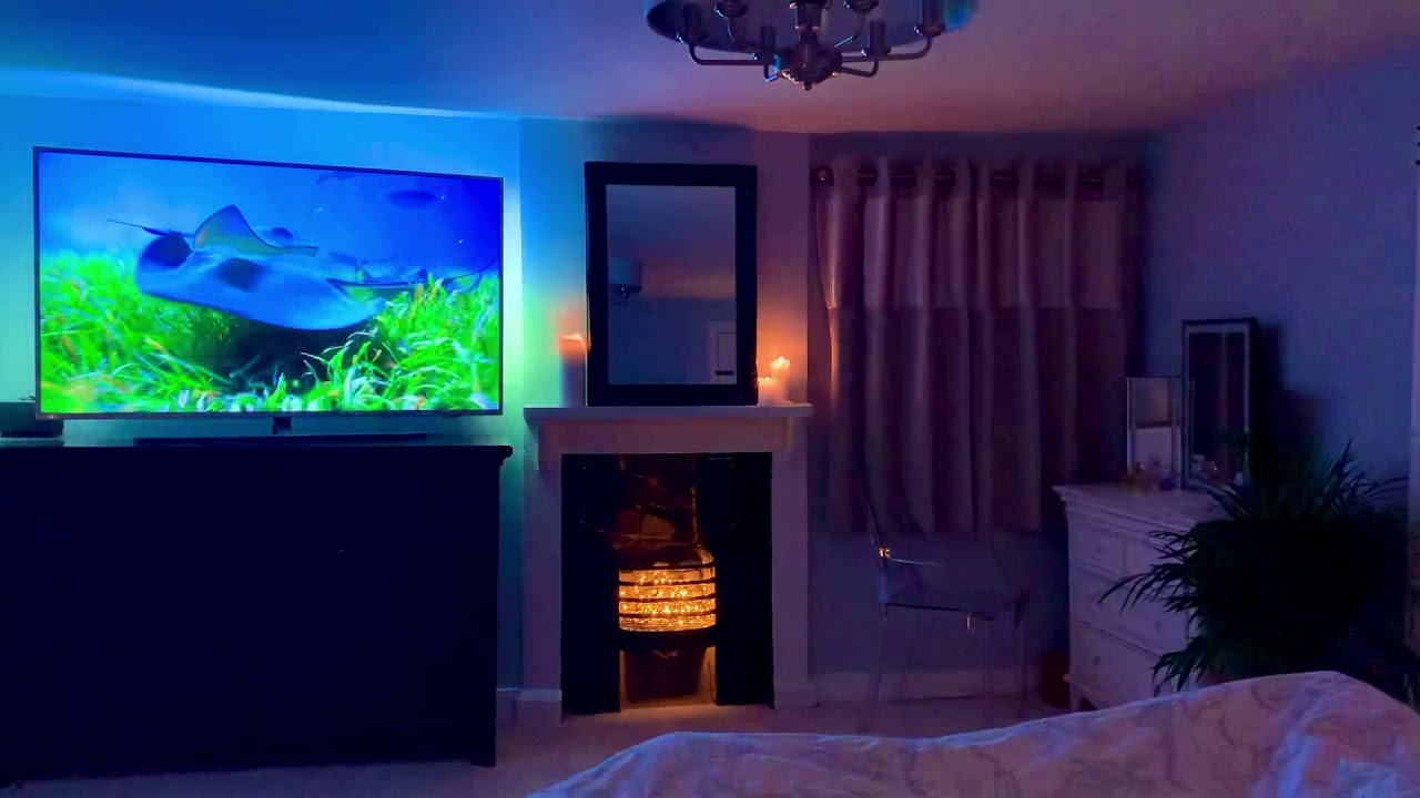 Quick visual of the Philips TPVision 65PUS8535 TV’s ambient lighting