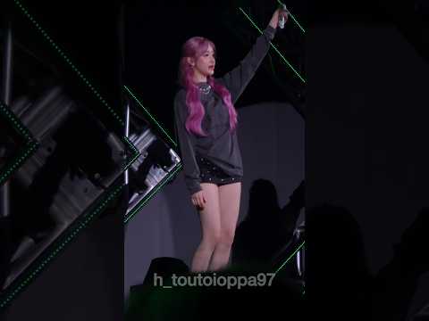 Pharita Dancing To WE GO UP During Nagoya Concert D 1 Pharita Babymonster