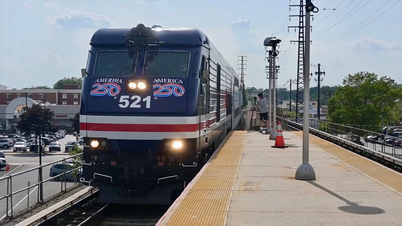LIRR DM30AC 521 “250th Unit” Leads LIRR Train 14 Through Rockville ...