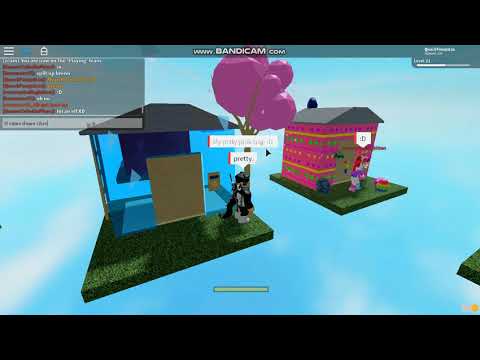 how to play song with boombox on horrific housing roblox