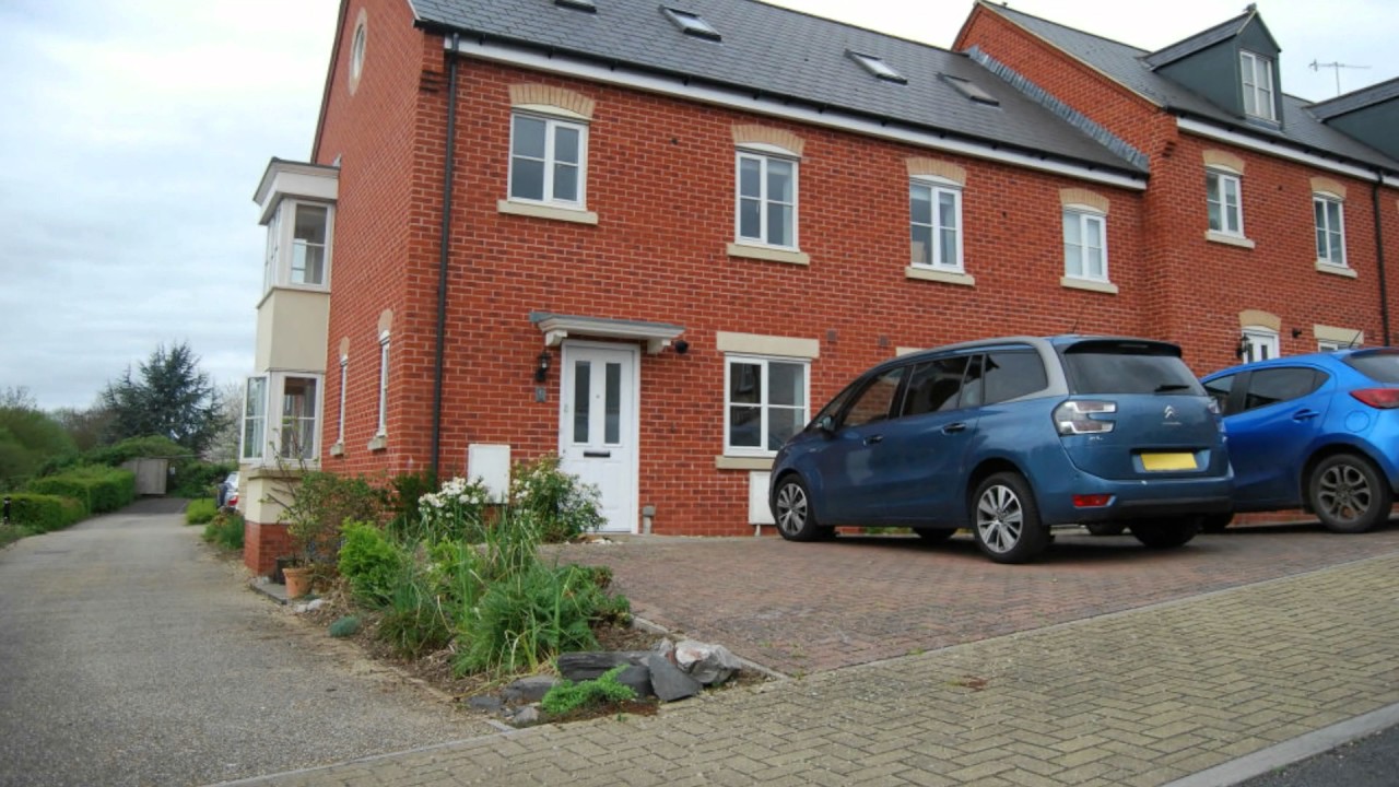 8 Hoopers Yard YouTube