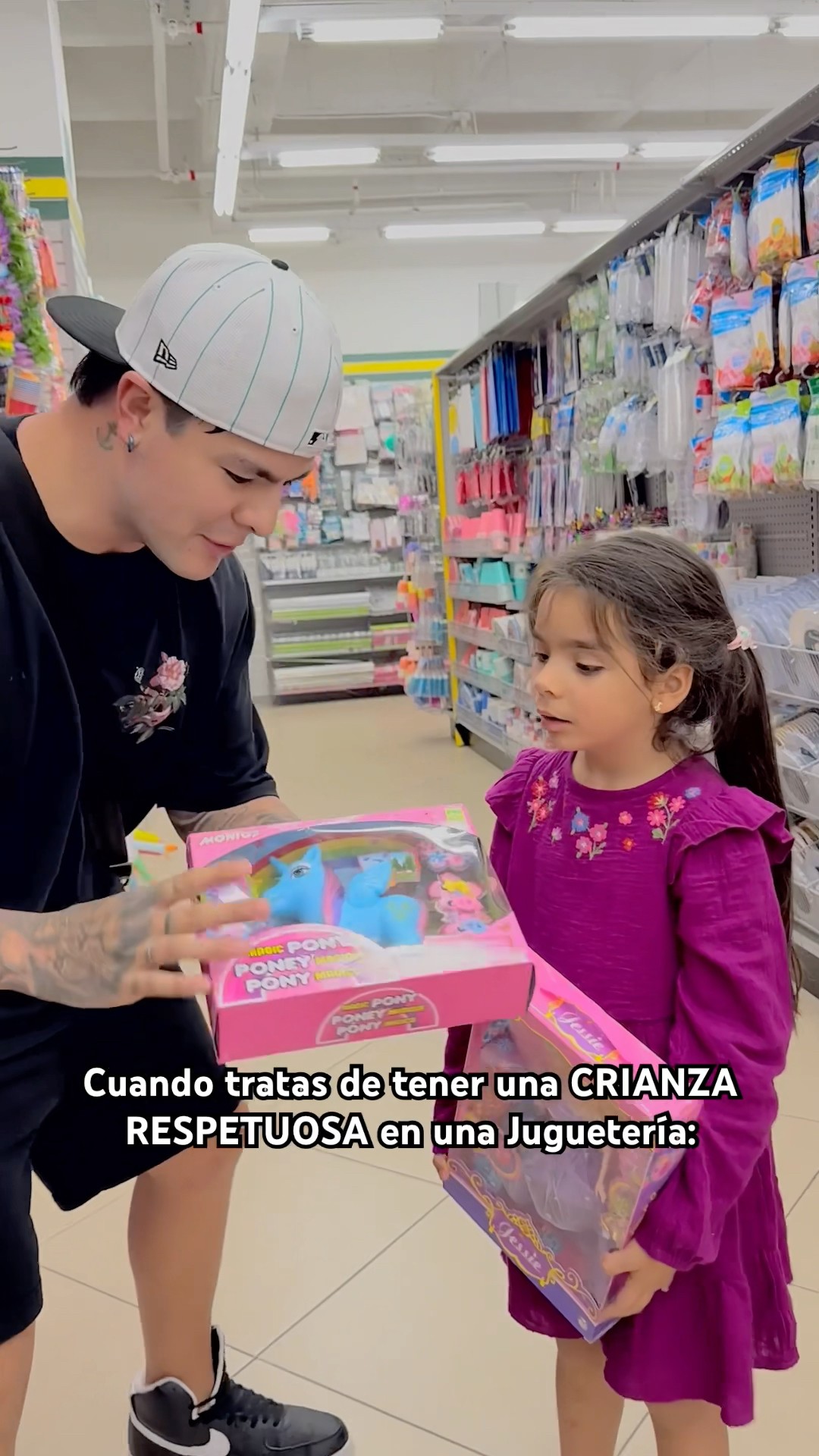 Salomé es grosera conmigo en un JUGUETERÍA??