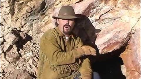 SECRET GOLD MINE !!! Finding more Gold in Limonite .