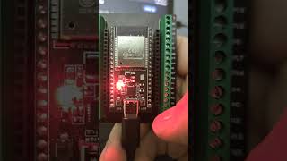 ESP32 WROOM from AliExpress: putting it in download/boot mode