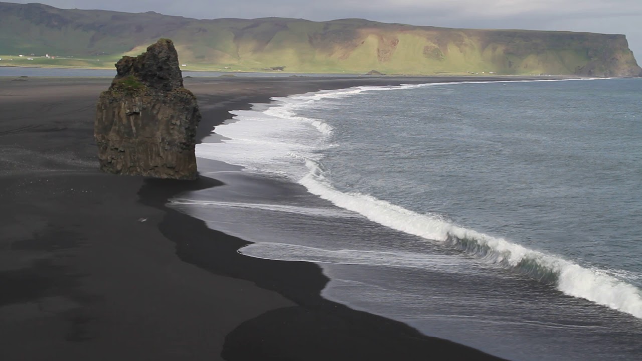 Plage de sable noir, Vik, Islande. YouTube