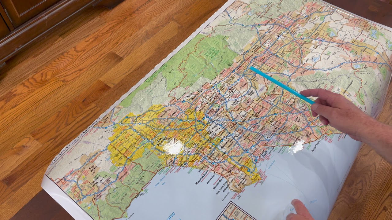 Map of Los Angeles - Laminated - Unboxing
