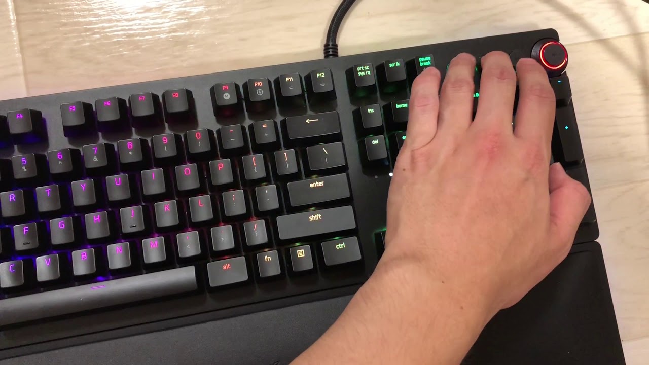 RAZER HUNTSMAN ELITE]レビュー/紫軸搭載の超高性能ゲーミング