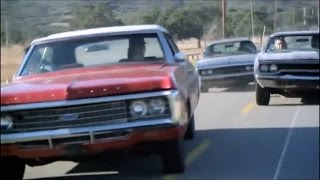 '70 Road Runner/ '70 Charger car chase