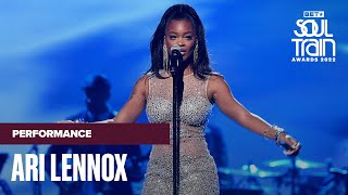 Ari Lennox Shines In Performance Of \\