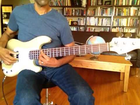 squier-p-bass-special-v-precision-bass-5-string-bass-guitar