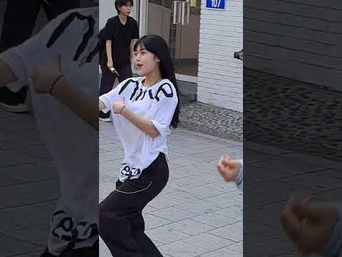 <strong>twice</strong>(트와이스) <strong>cheer</strong> <strong>up</strong> dance cover .