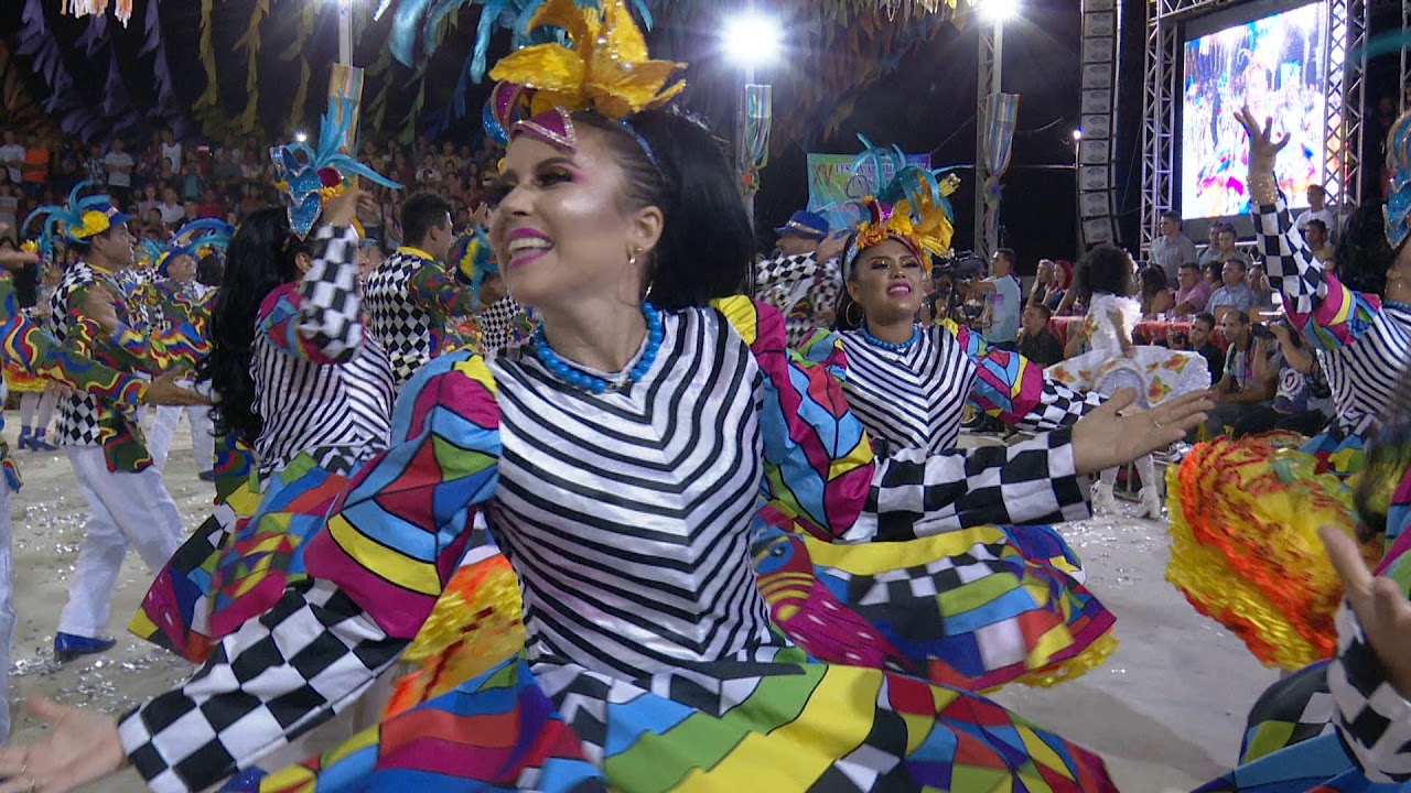 LUAR DO SÃO JOÃO - Pais Tropical