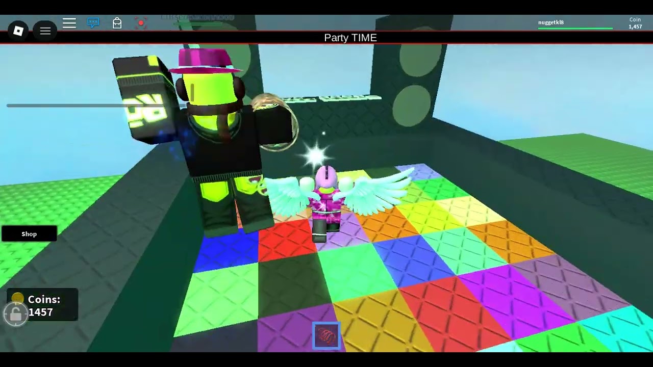 Dont press this button! #roblox #retrostudio