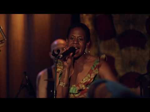 EMASHIE Nomi Woyoee Live Stanzerei Baden