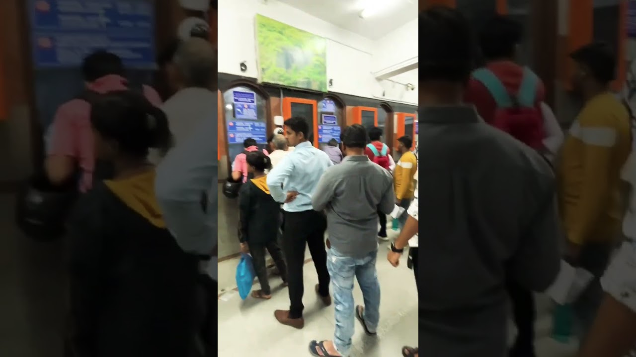 Pune Railway busy tickets counter