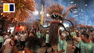 Fire dragon dance returns to Hong Kong