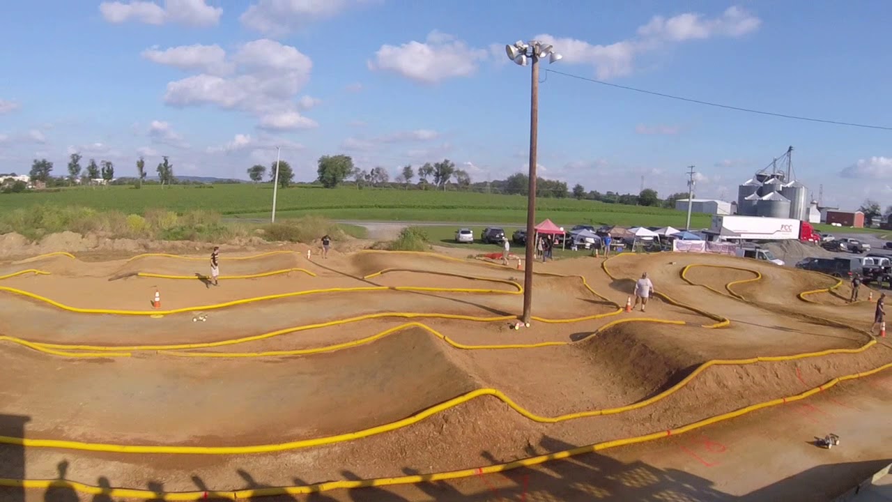 Barnstormers RC Wall RC 2017 NESS Sworkz S353 at Trains and Lanes C