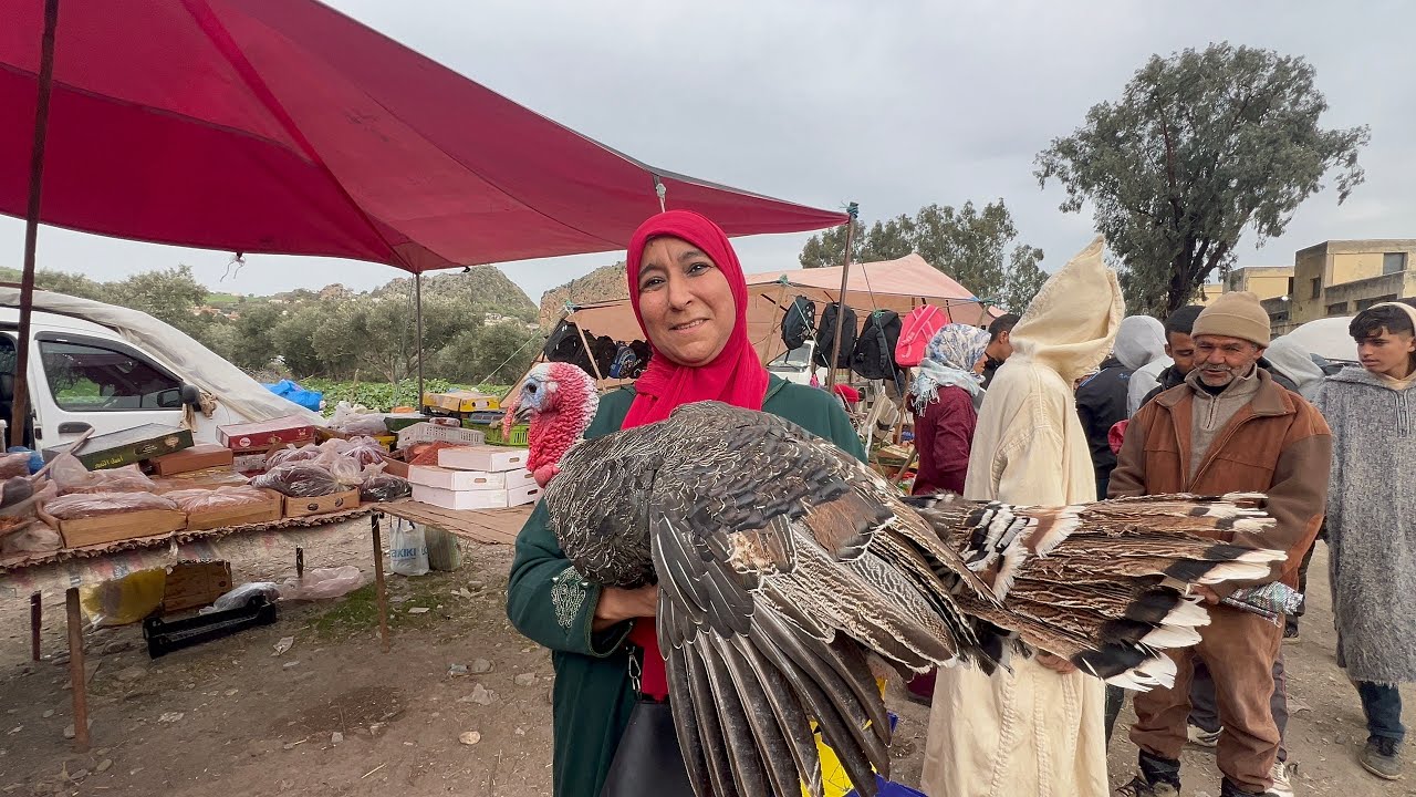 أجواء سوق الشعبية في رمضان ب عين عائشة بإقليم تاونات