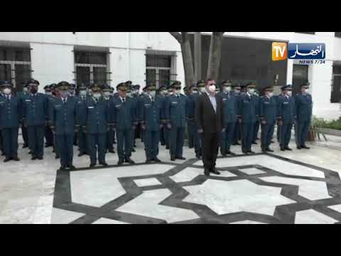 ق وات الشرطة تقف دقيقة صمت ترحما على شهداء مج ازر ال17 أكتوبر 1961