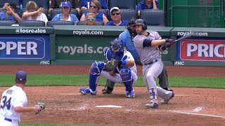 MIN@KC: Dozier knocks RBI single to right