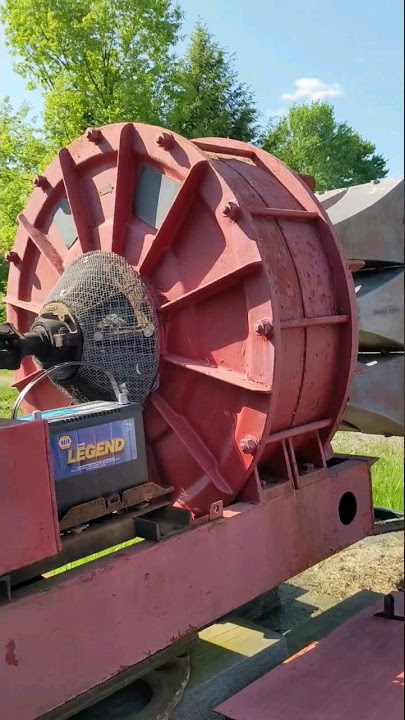 Loudest Siren On the planet Cold war Era Chrysler Air raid Nuclear Blast Siren Going Full throttle