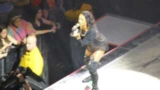 Download lagu Rihanna New Orleans Concert talk that talk Rihanna New Orleans Concert talk that talk