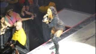 Rihanna- New Orleans Concert-talk that talk