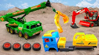 Crane truck rescue dump truck accident and play with Lightning McQueen on the sand - Toy car story