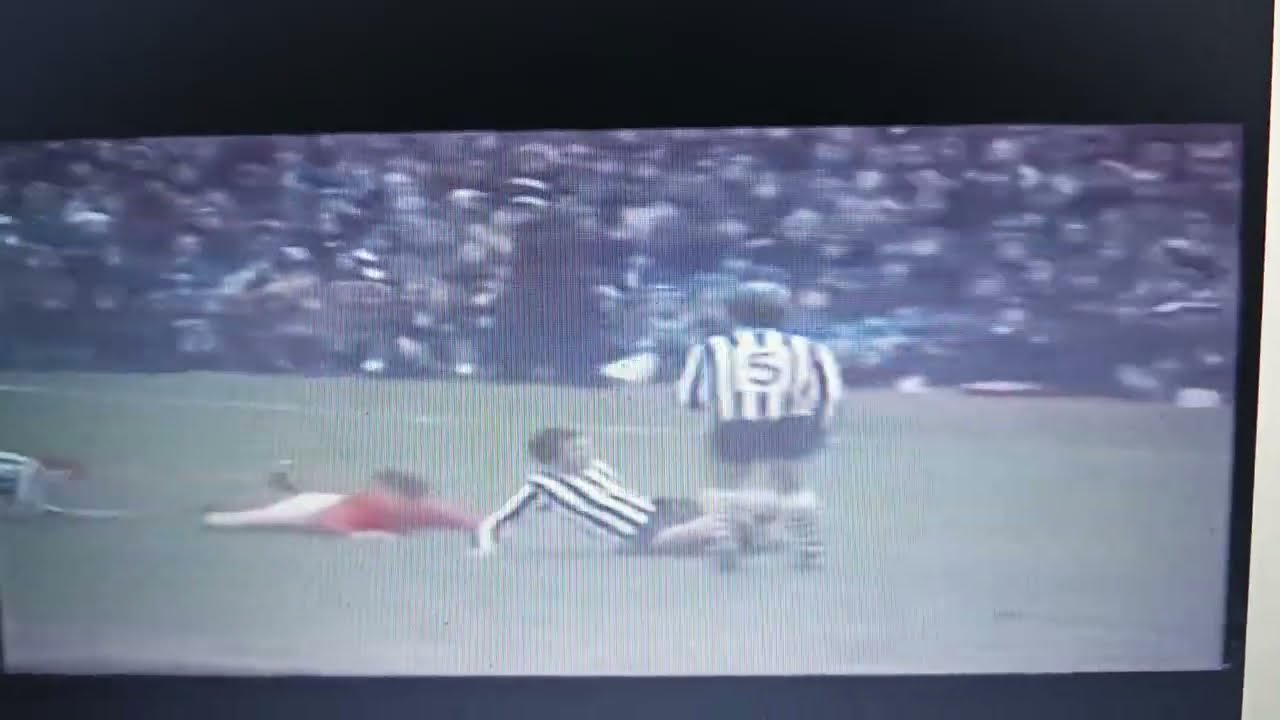 John Robertson & Duncan McKenzie (1974)