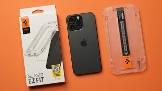 iPhone 15 Pro Max Spigen Tempered Glas.tR EZ Fit Screen Protector! EASILY THE BEST! screenshot 5