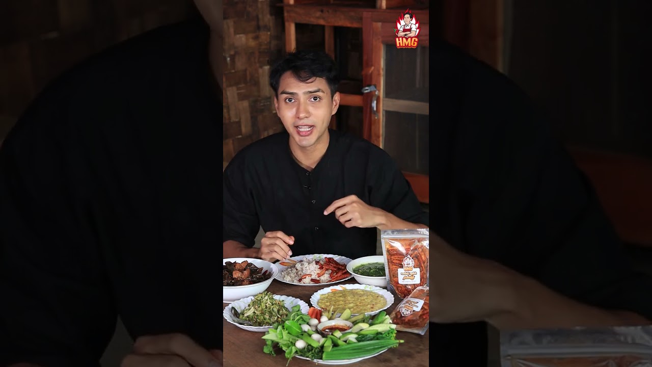 ဝက်မာလာကြွက်နားရွက်ဟင်း နှင့် ထိမိဂွိ ငရုတ်သီးနှမ်းကပ်ကြော်