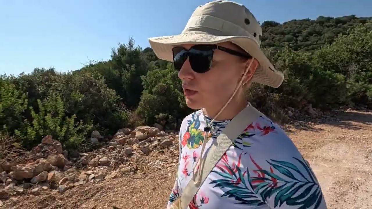 Турция : Каш - пляжи и Ликийские гробницы