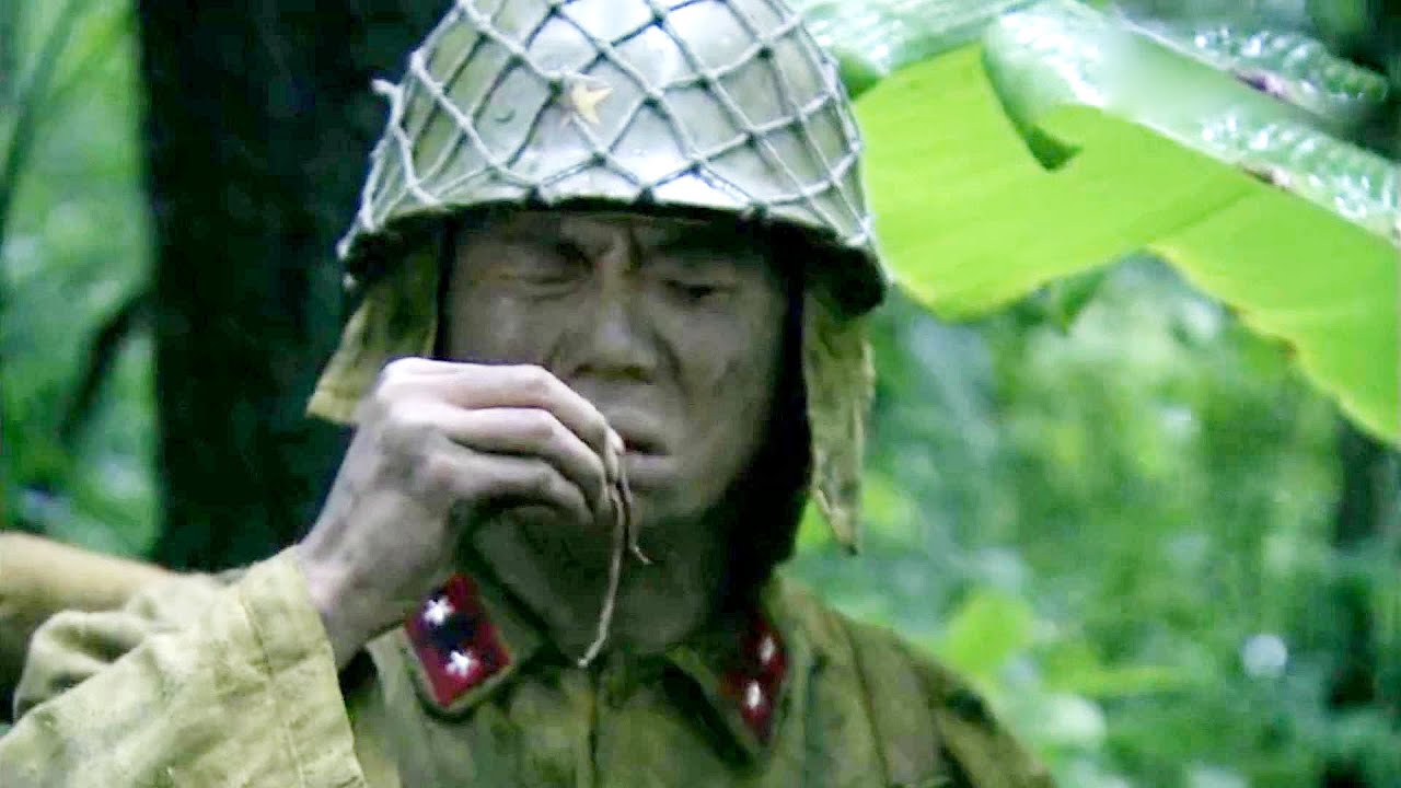 吃蚯蚓！日軍被困在深林7天7夜彈盡糧絕，只能忍著惡心生吞蚯蚓！