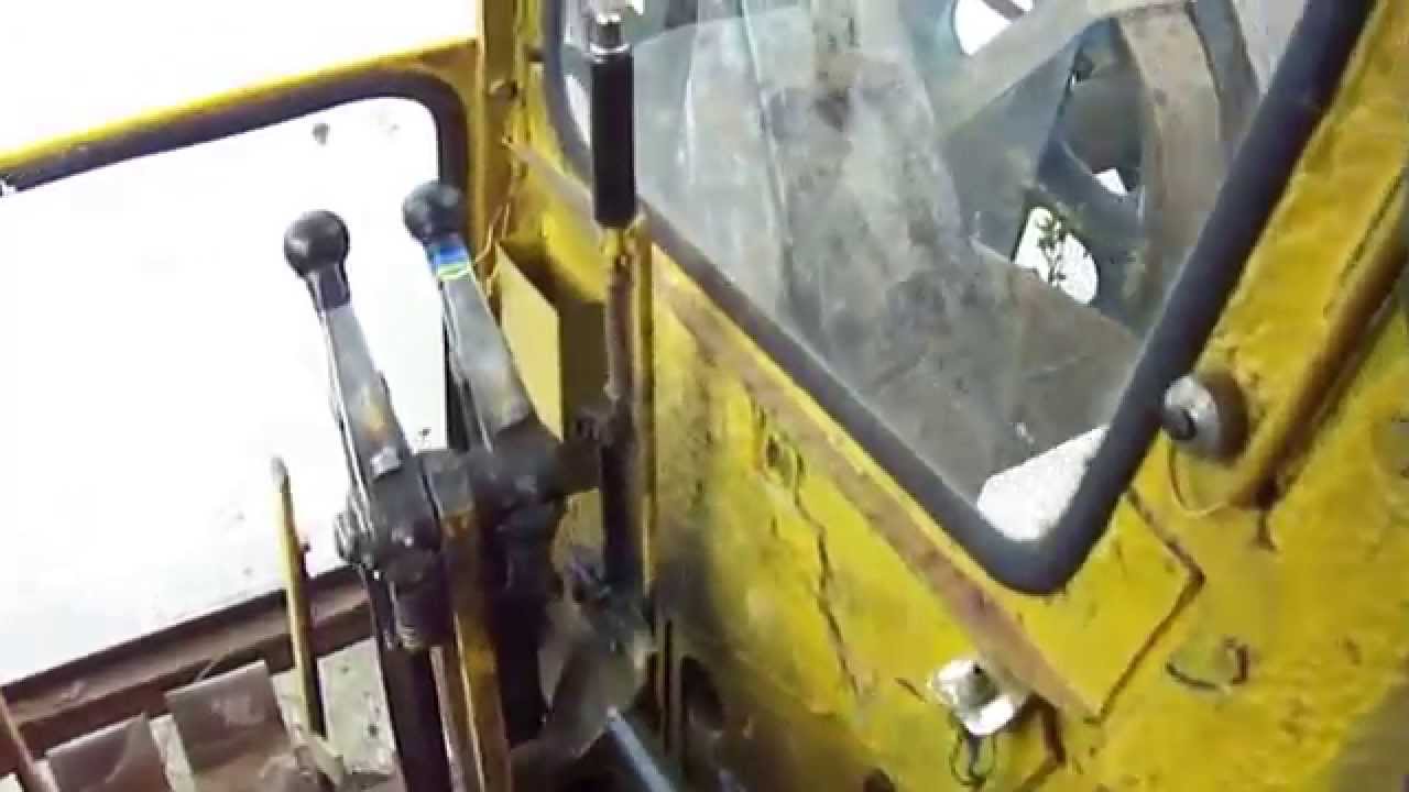 Menck M90 mit Schleppschaufel im Einsatz