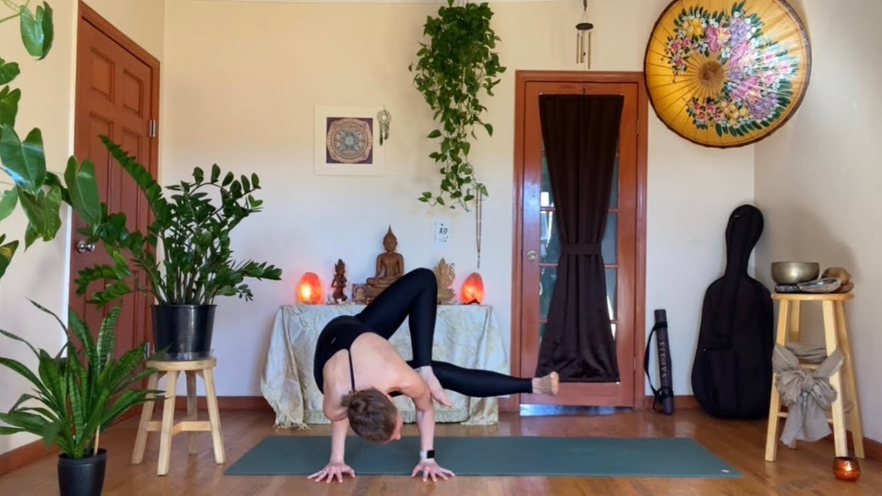 Intermediate/ advanced Vinyasa Yoga Flow