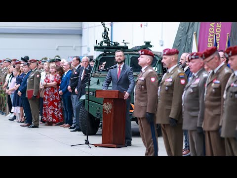 Przekazanie obowiązków dowódcy 6. Brygady Powietrznodesantowej