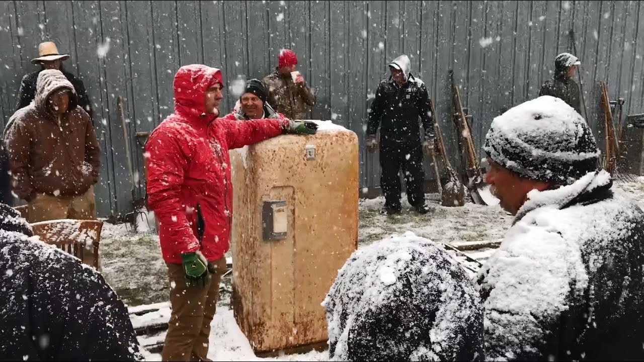 International Harvester Freezer Sells on Minnesota Farm Auction YouTube