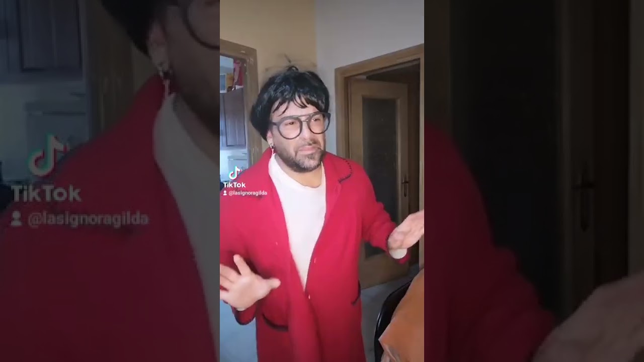 LA SIGNORA GILDA (ATTO 8) LE MAMME E LA DOMENICA A CASA TUTTI INSIEME 🤣🤣