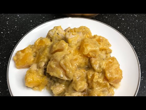 Тыква с курицей в сметанно-тыквенном соусе на сковороде