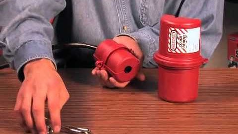 487 & 488 - Rotating Large Electrical Plug Lockout.flv