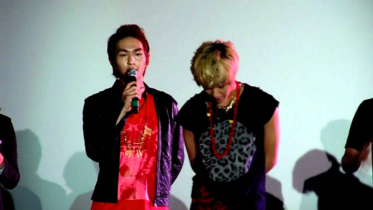 [HD] SHINee (샤이니) - Interview in London @ LKFF Odeon 3/11/11