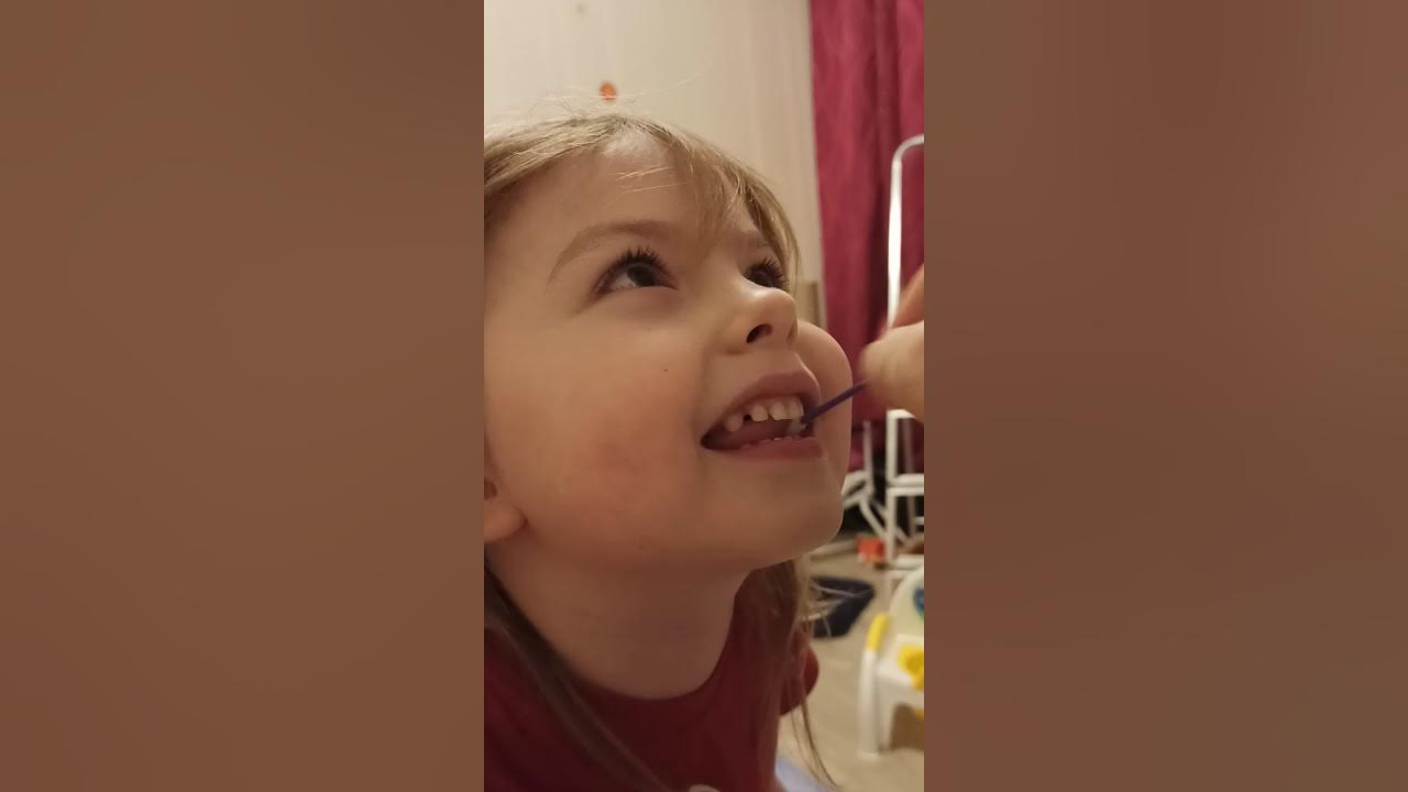 Как достать языком до носа. Занятия с логопедом. Постановка звука р фото. Как достать языком до носа. Ника кит.