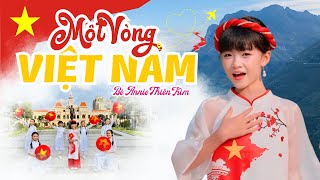 Tại tượng Đài Bác, bé gái hát Một vòng Việt Nam (Around Việt Nam)đầy tự hào|Bé Annie Thiên Kim