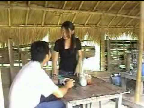 นางคำแลง  แว่นสีขาวเล่หม่าวเจ้าก๊า